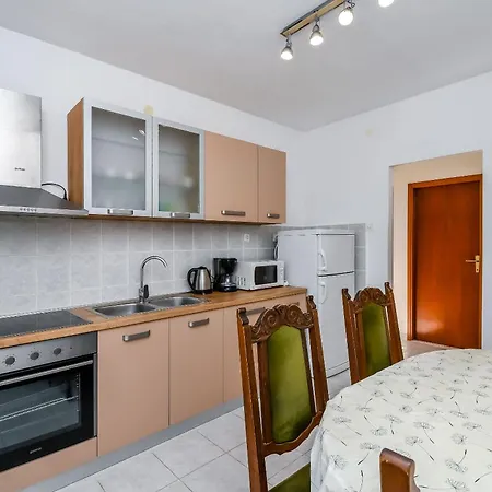 Vinka Apartment *