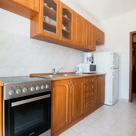 Apartment Vinka *